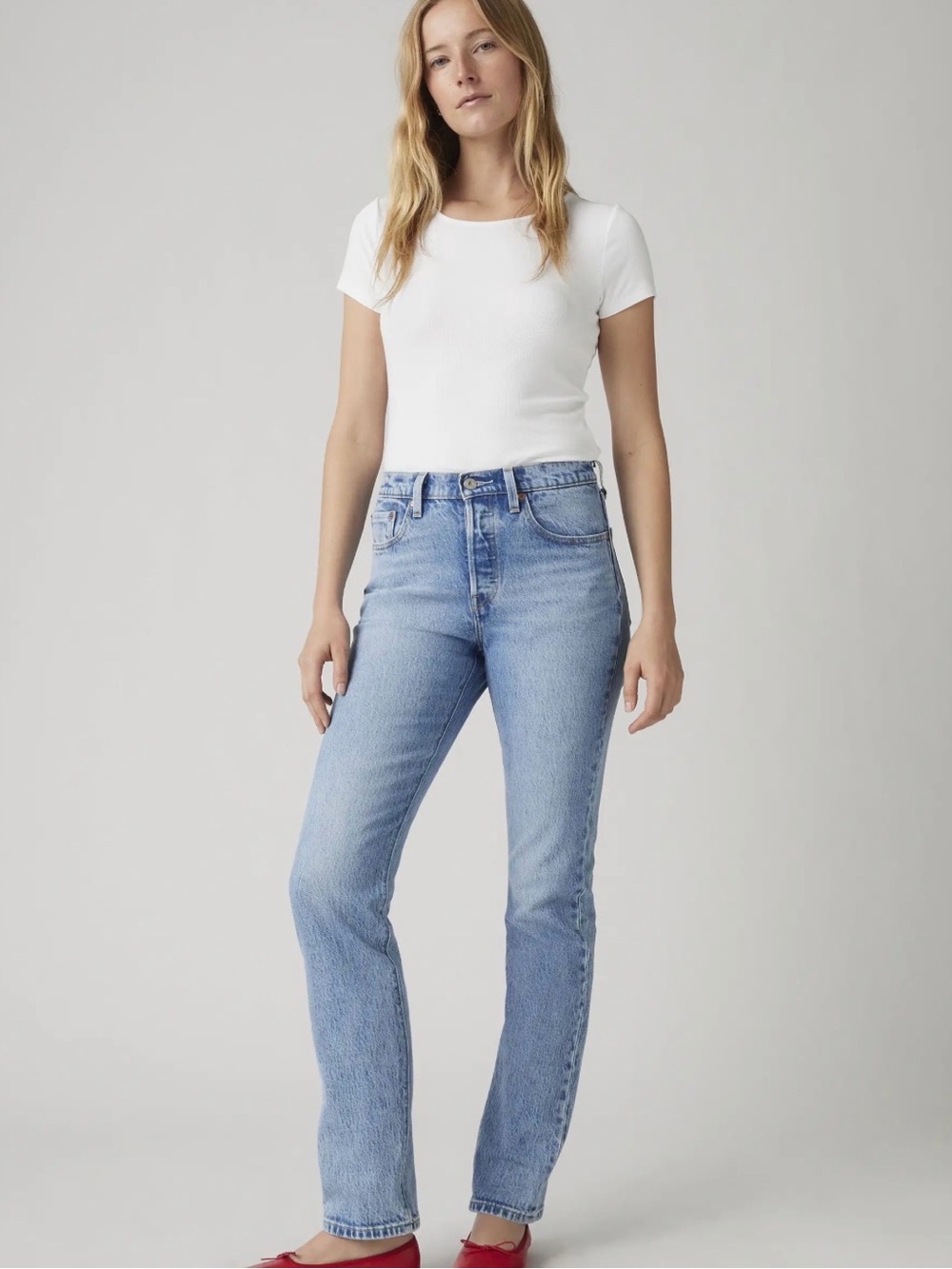 Levi's Classic Straight Leg Jeans in Hollow Days - Light Wash 31W x 32L